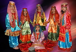 فروش لباس محلی دخترانه